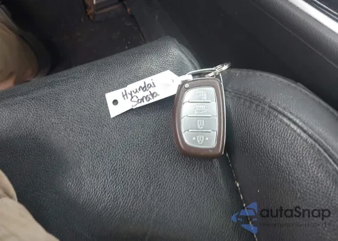 2018 Hyundai Sonata Sport from USA, damaged, VIN 5NPE34AF5JH698102